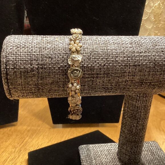 Silvertone Bangle Bracelet with 3D Floral Accents - Picture 6 of 9